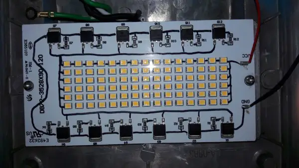Jaki kabel do halogenów 230V - uniknij błędów w instalacji