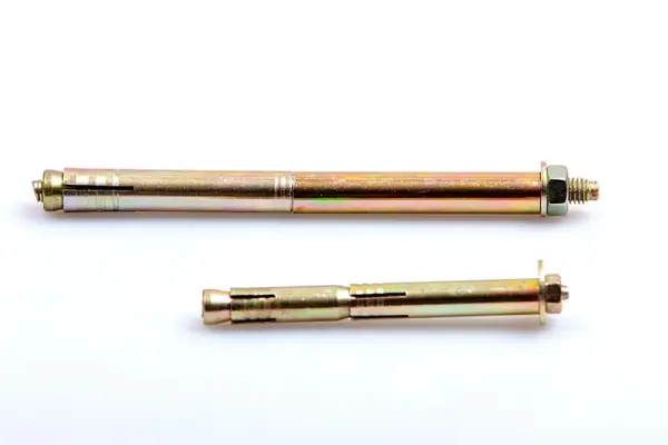 Kotwa stalowa fi 16 mm – specyfikacja, zastosowania i modele do montażu