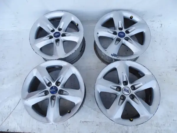 Cztery felgi aluminiowe Ford 5x108, idealne do wielu modeli Forda, takich jak Focus czy Mondeo.