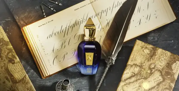 Perfum Xerjoff More Than Words, pióro i księga kaligrafii. Inspiracja do tworzenia historii.