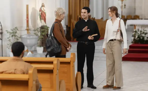 Jakie są wspólnoty w kościele i jak wpływają na życie wiernych