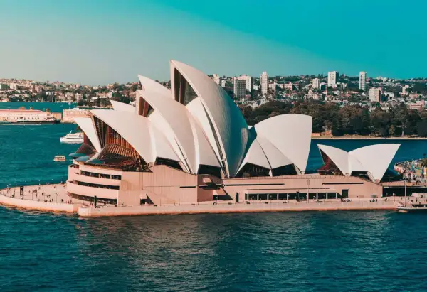Sydney Opera House, symbol Australii. Po szczepieniach można bezpiecznie zwiedzać świat.