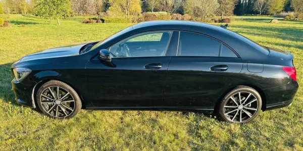 Mercedes CLA 250 4Matic - sprawdź jego wyjątkowe cechy i ceny