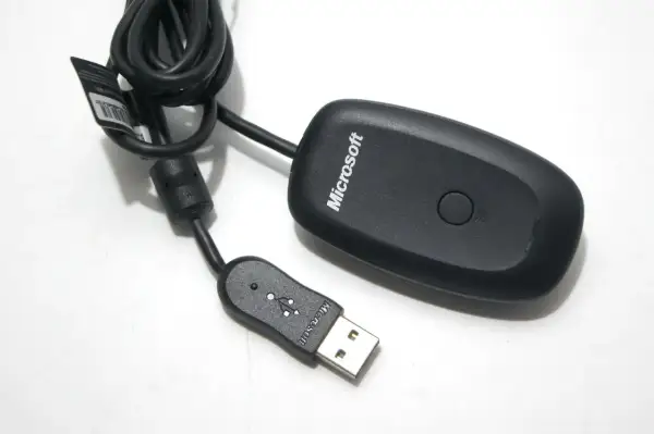 Adapter USB do pada Xbox. Dowiedz się, jak podłączyć pada Xbox do PC za pomocą tego akcesorium Microsoft.