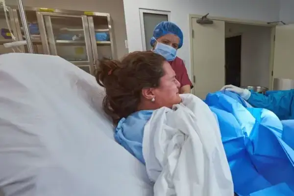 Ile trwa druga faza porodu? Czas trwania i czynniki wpływające na poród