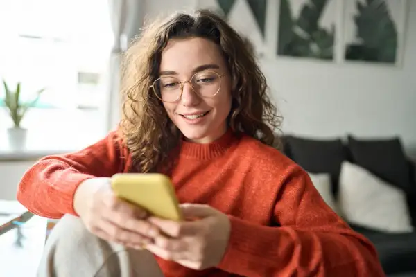 Gdzie pobrać gry na telefon, aby uniknąć niepotrzebnych kosztów?
