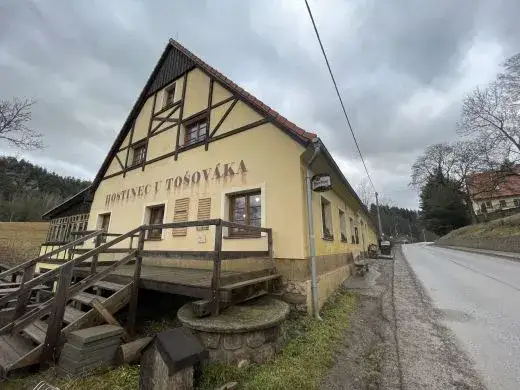 Adršpach: Gdzie zjeść? Sprawdzone restauracje i tanie opcje