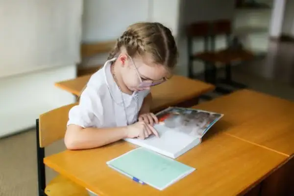 Czy Twoje dziecko ma zaburzenia percepcji wzrokowej? Objawy i pomoc