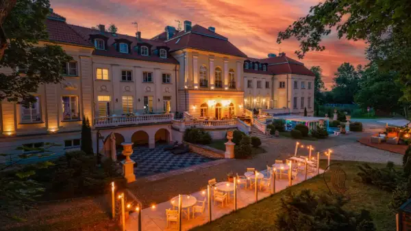 Najlepsze SPA pod Warszawą: Gdzie uciec na weekend?