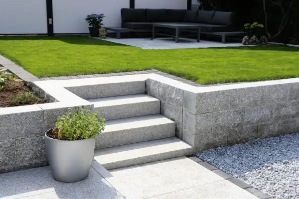 Scale in pietra naturale, perfette per un giardino moderno. Scopri come pulire scale in pietra naturale per mantenerle sempre splendenti.