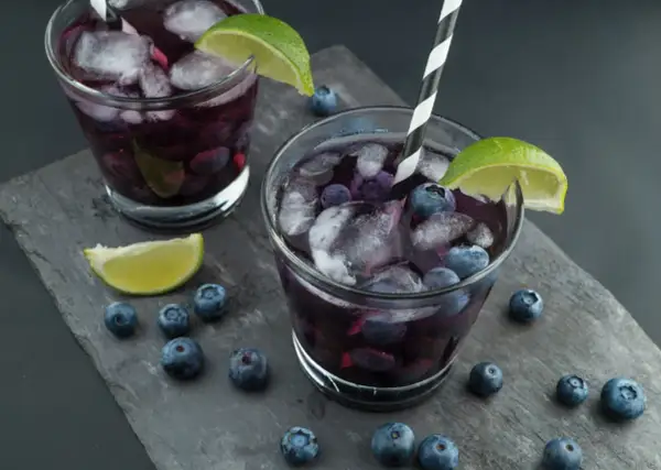 Pyszne drinki z borówkami, które orzeźwią każdy letni dzień