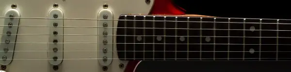 Gitara elektryczna: 6, 7, 8 czy 12 strun? Wybierz idealną!
