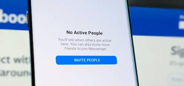 Ekran Messengera z komunikatem "No Active People". Chcesz wiedzieć, jak zrobić się niewidocznym na Messengerze? To zdjęcie pokazuje, że nie ma aktywnych osób.