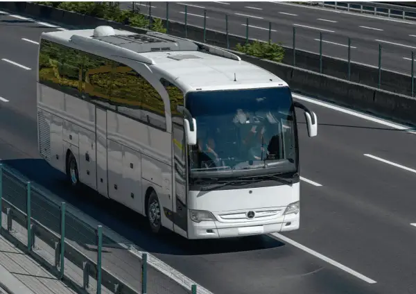 Ile pali bus 30 osobowy? Zaskakujące fakty o zużyciu paliwa