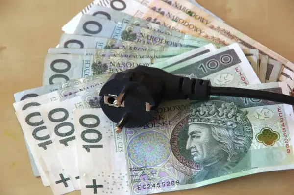Ile prądu pobiera telewizor 32 cale i jak zmniejszyć rachunki za energię