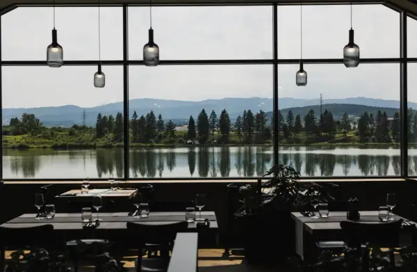Gdzie zjeść w Starym Sączu? Odkryj najlepsze restauracje i smaki