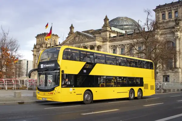 Autobus Berlin-Warszawa: Gdzie odjeżdża po Polskim Busie?