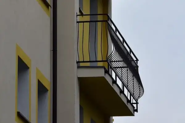 Czym pomalować balkon w bloku, aby uniknąć złej jakości farb?