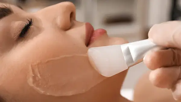 Peeling fenolowy ile się goi – poznaj czas regeneracji i objawy