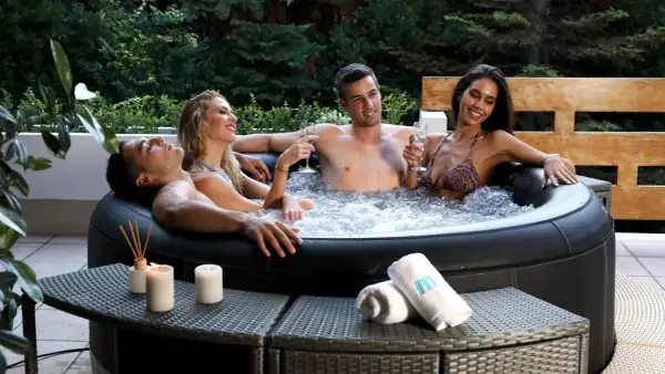 Jacuzzi MSpa: Całoroczny relaks? Przewodnik po modelach i kosztach