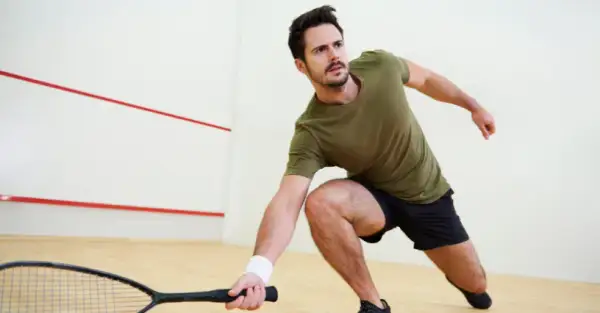 Gdzie grać w squash w Elblągu? Najlepsze kluby i korty do wyboru