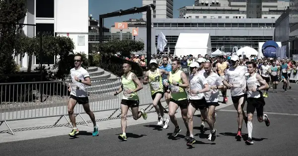 Co to jest maraton? Poznaj historię i przygotowanie do biegu