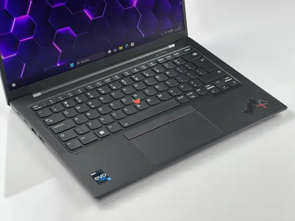 Lenovo X1 Carbon: Czy ot jest najlżejszy i najwytrzymalszy ThinkPad?