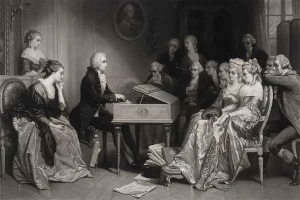 En scen med musiker och åhörare, där en man vid ett klaver kan vara Mozart, medan en annan figur, möjligen Salieri, observerar.