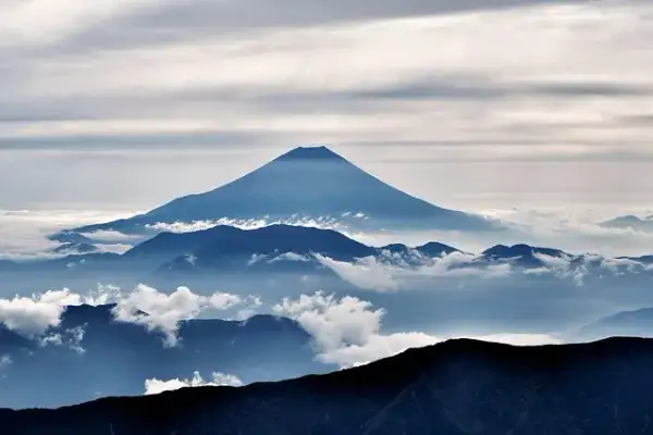 Gdzie leży Japonia? Odkryj jej niezwykłe położenie geograficzne