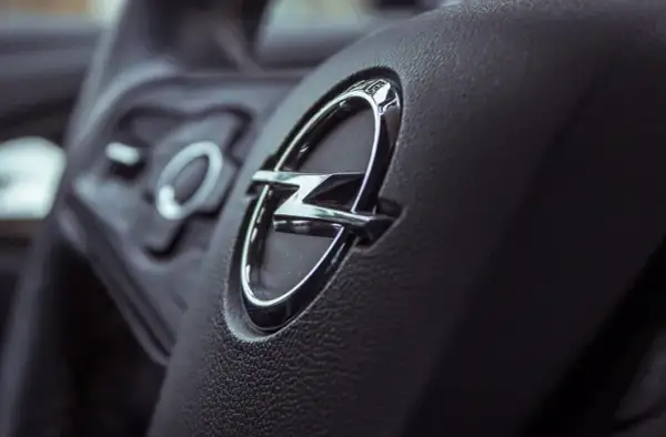 Opel Meriva jaki silnik benzynowy wybrać, aby uniknąć kosztów?