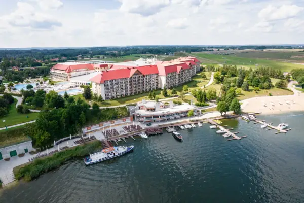 Hotel Gołębiewski Mikołajki - Ile gwiazdek i co oferuje?