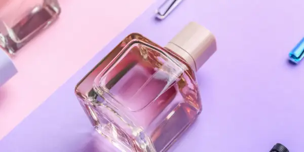 Tester perfum: Czy warto kupić? Analiza i porady