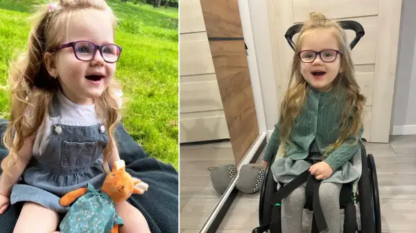 Uśmiechnięta dziewczynka w okularach, z długimi blond włosami. Na jednym zdjęciu siedzi na trawie z zabawką, na drugim w wózku inwalidzkim. Zespół Retta objawy nie definiują jej radości życia.