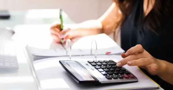 Jak uniknąć drugiego progu podatkowego przy umowie o pracę i zaoszczędzić