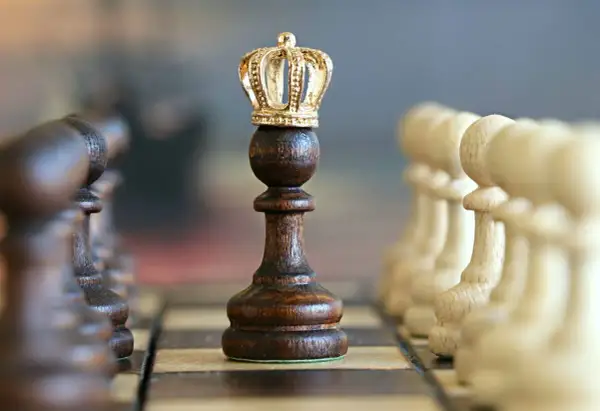 Gambit w szachach: Co to jest i jak wykorzystać jego moc?