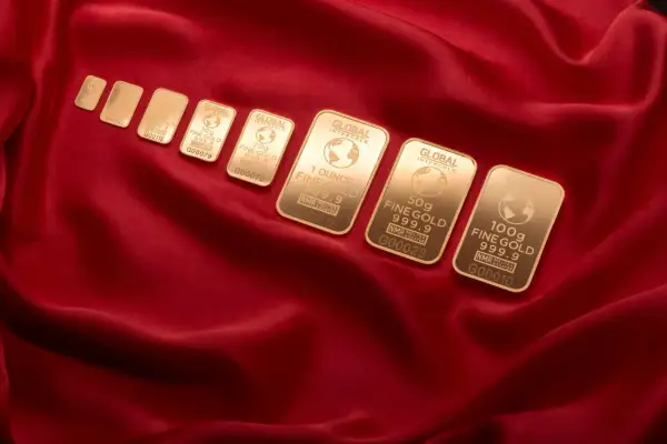 Różne sztabki złota Global Intergold o próbie 999.9, od 10g do 100g. Zastanawiasz się, jakie sztabki złota kupować? Wybór zależy od Twoich celów inwestycyjnych.