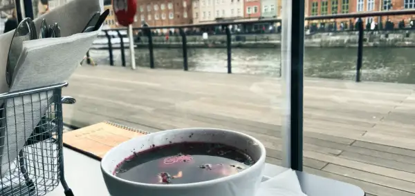 Gdynia gdzie zjeść – odkryj najlepsze restauracje i smaki miasta