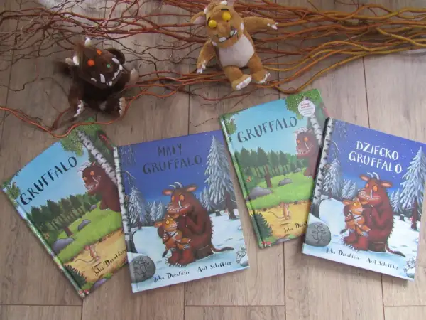 Pluszowe Gruffalo i książki: "Gruffalo", "Mały Gruffalo", "Dziecko Gruffalo".