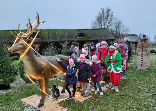 Wioska Świętego Mikołaja w Skansen Bicz – magiczne atrakcje dla rodzin