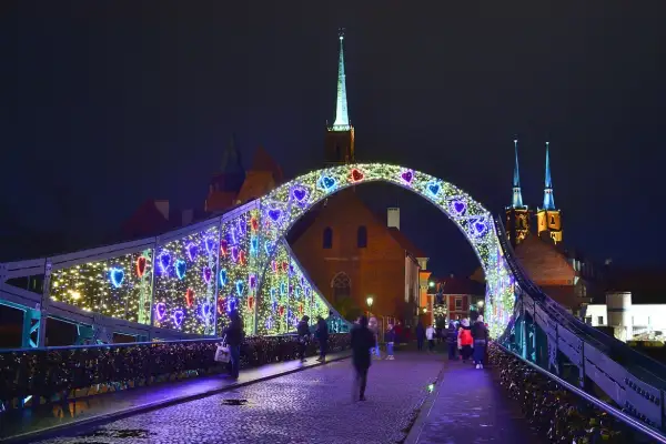 Gdzie zabrać żonę na randkę? Romantyczne miejsca, które zachwycą