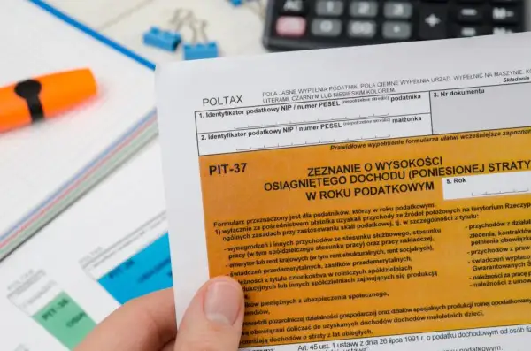 PIT-11 od pracodawcy: Do kiedy? Co zrobić, gdy go nie masz?