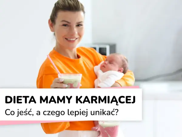 Uśmiechnięta mama w pomarańczowej bluzie trzyma dziecko i koktajl.