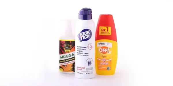 Trzy preparaty przeciw kleszczom i komarom: Mugga, Kick the Tick i OFF! Max. Idealne na spacery z psem, zapewniają ochronę przed insektami.
