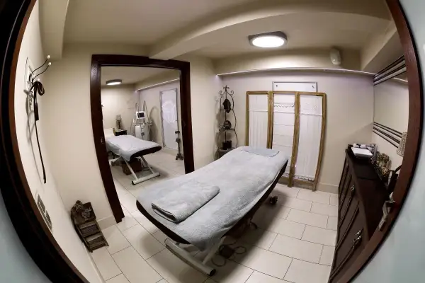 Ile kosztuje masaż klasyczny? Sprawdź ceny i co wpływa na koszty