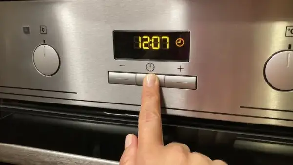 Jak zmienić godzinę w piekarniku Electrolux - proste kroki i porady