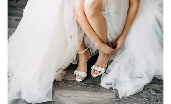 Buty ślubne: Komfort i styl w dniu ślubu jak wybrać idealne?