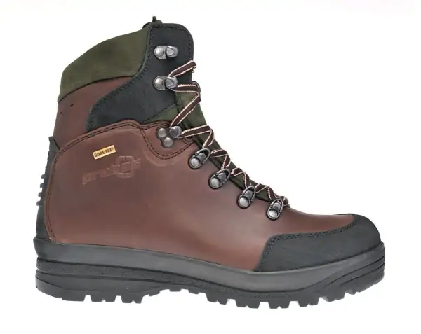 Buty na szlaki górskie: Wybierz idealne i bezpieczne obuwie!