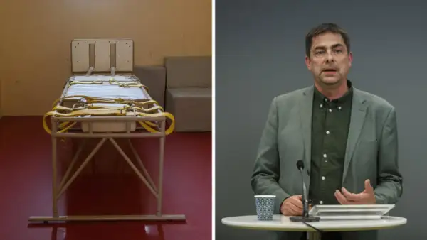 En tom båra med remmar står redo. Bredvid en man i kostym talar om lpt vård.