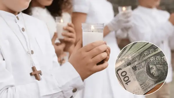 Dzieci w białych strojach z komunii trzymają świece, obok w kółku polskie banknoty 100 zł.
