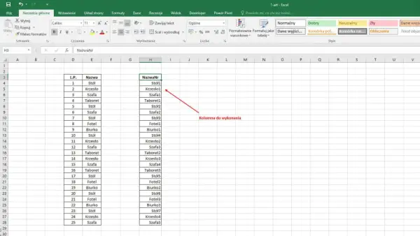 Tabela w Excelu z listą mebli: stół, krzesło, szafa, taboret, fotel, biurko. Kolumna "NazwaNr" zawiera nazwy z dodaną cyfrą, np. Stół1. Licz jeżeli chcesz dodać kolejne pozycje.